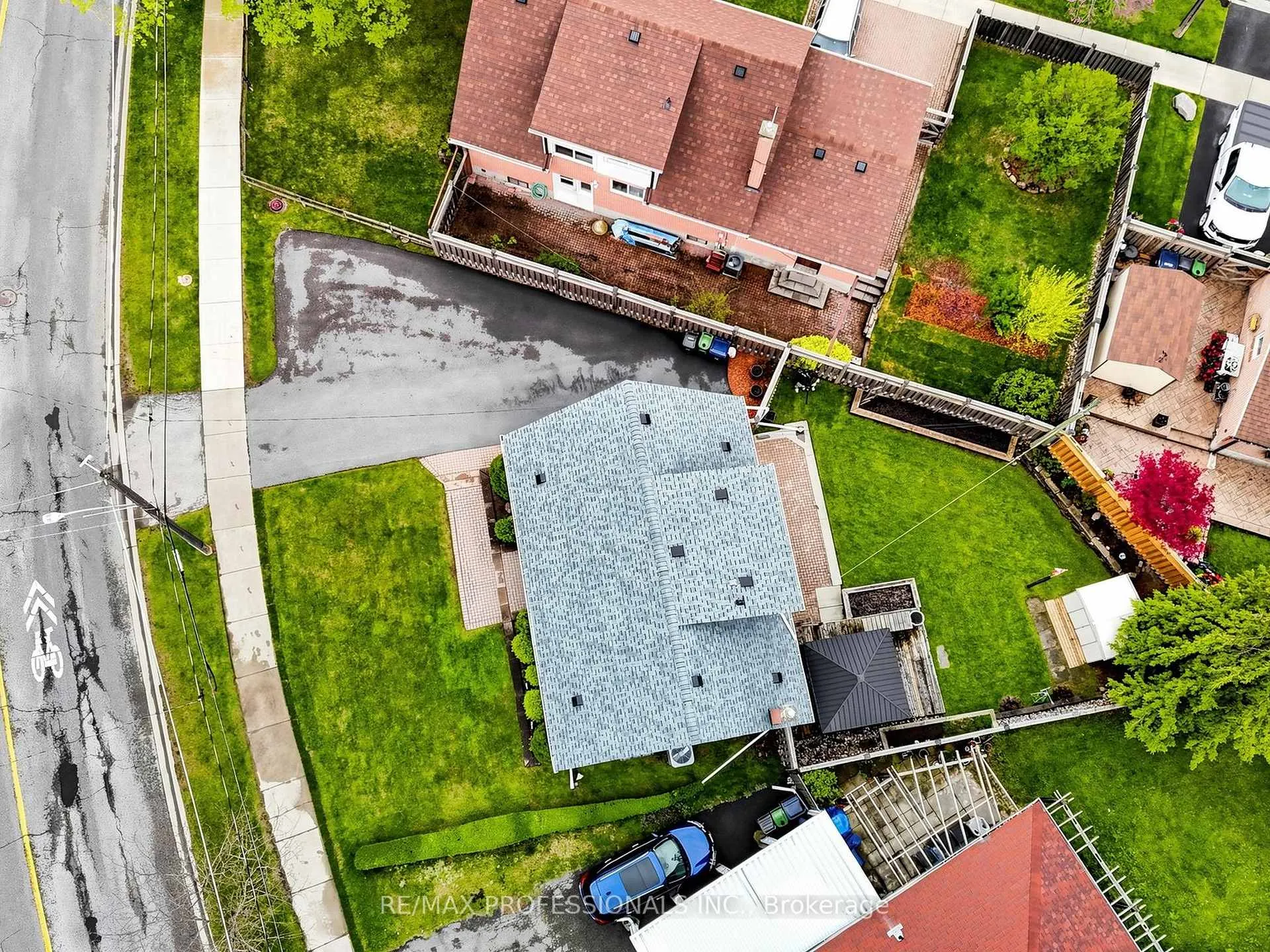Photo 34 of 177 Elmhurst Drive, Etobicoke, Rexdale-Kipling — HOMEH