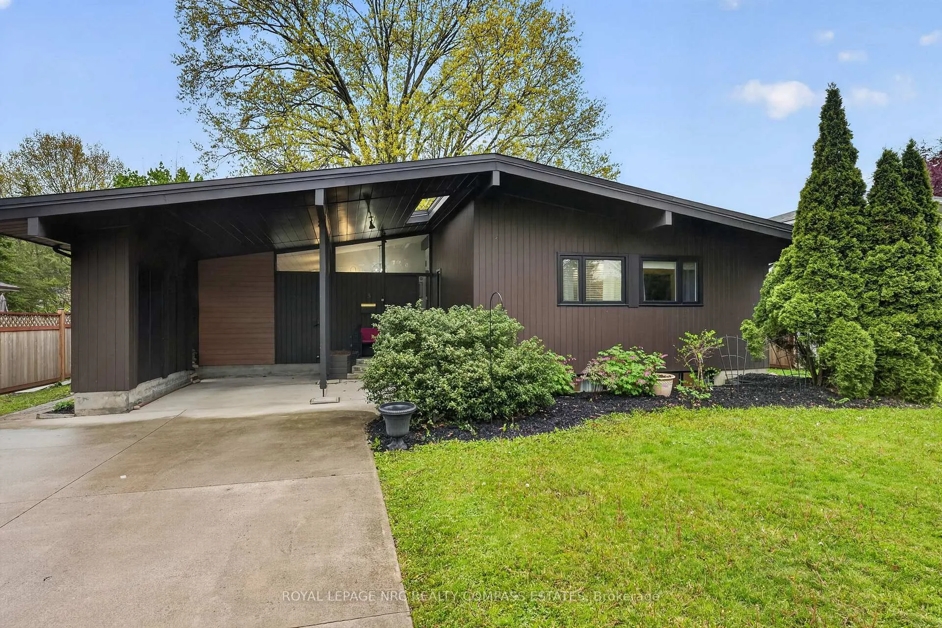 Photo 1 of 3 West Hampton Road, St. Catharines, Glendale/Glenridge — HOMEH