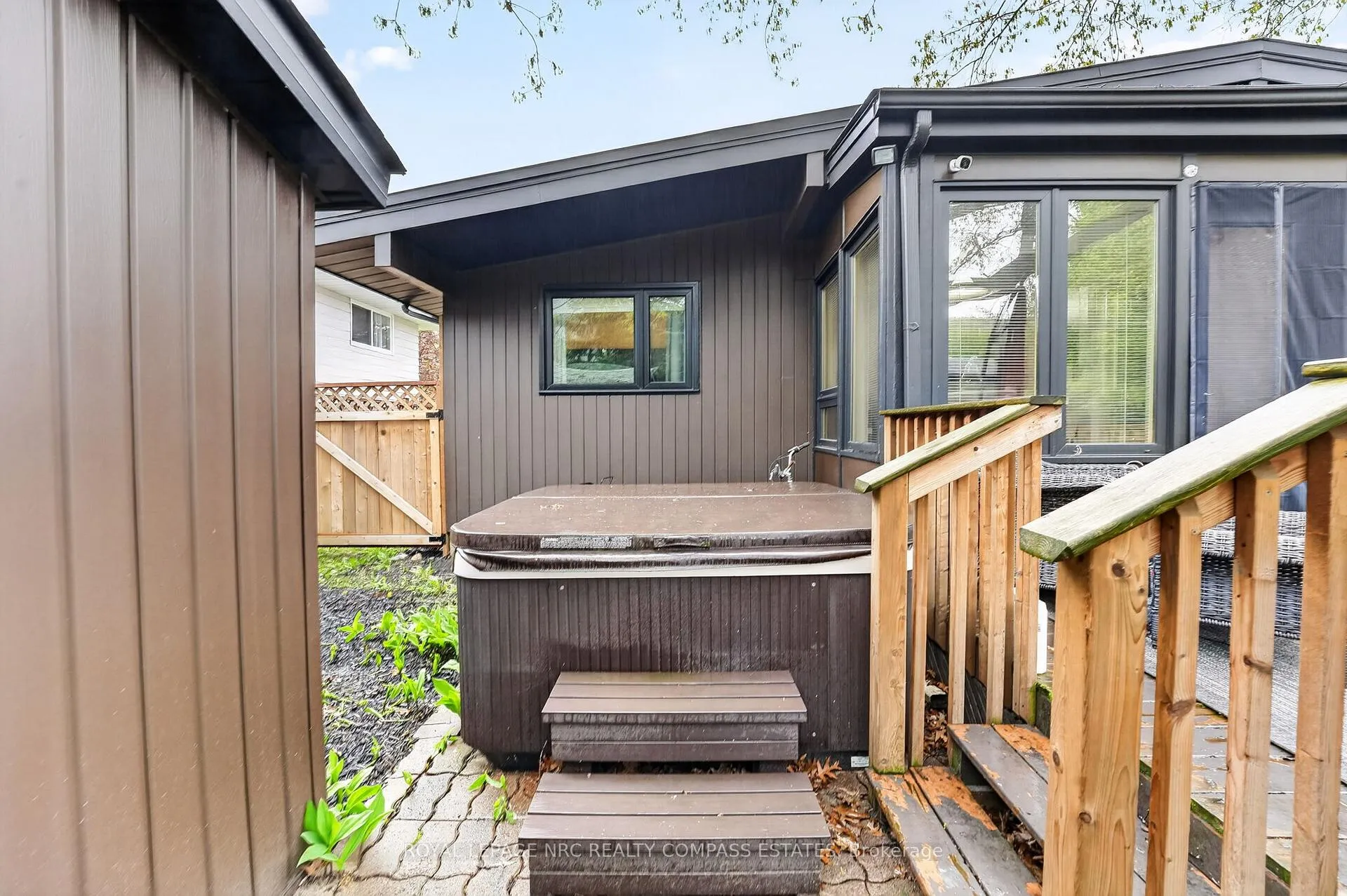 Photo 42 of 3 West Hampton Road, St. Catharines, Glendale/Glenridge — HOMEH
