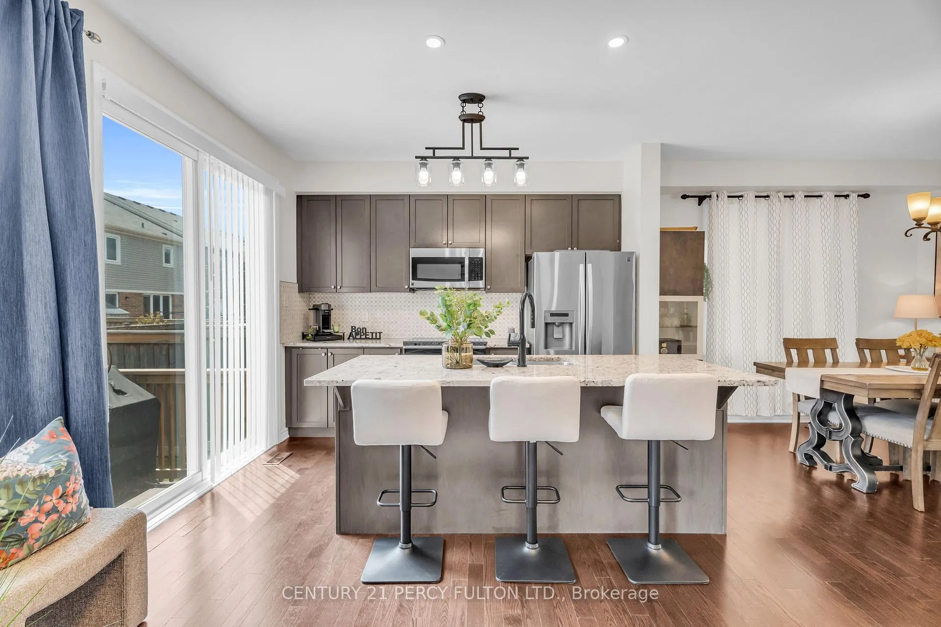 Photo 12 of 458 Etheridge Avenue, Milton, Ford — HOMEH