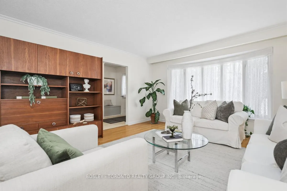 Photo 7 of 17 Glamis Place, Markham, Royal Orchard — HOMEH