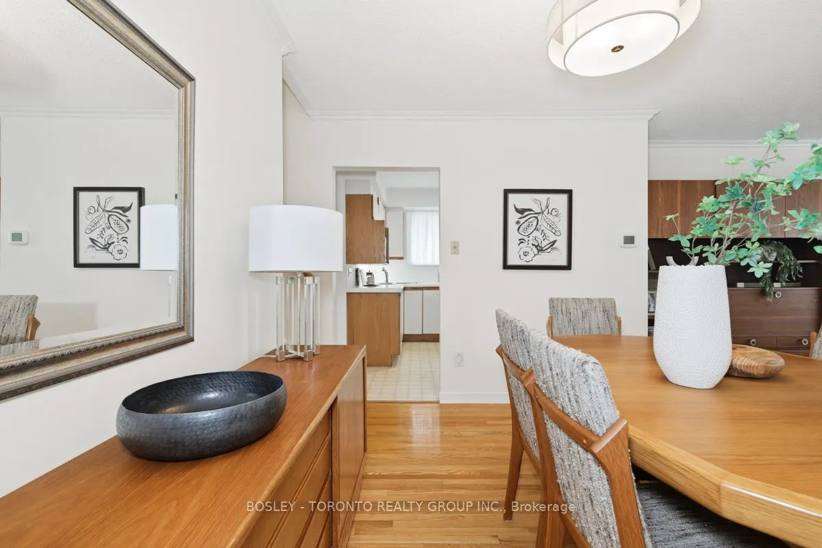 Photo 12 of 17 Glamis Place, Markham, Royal Orchard — HOMEH