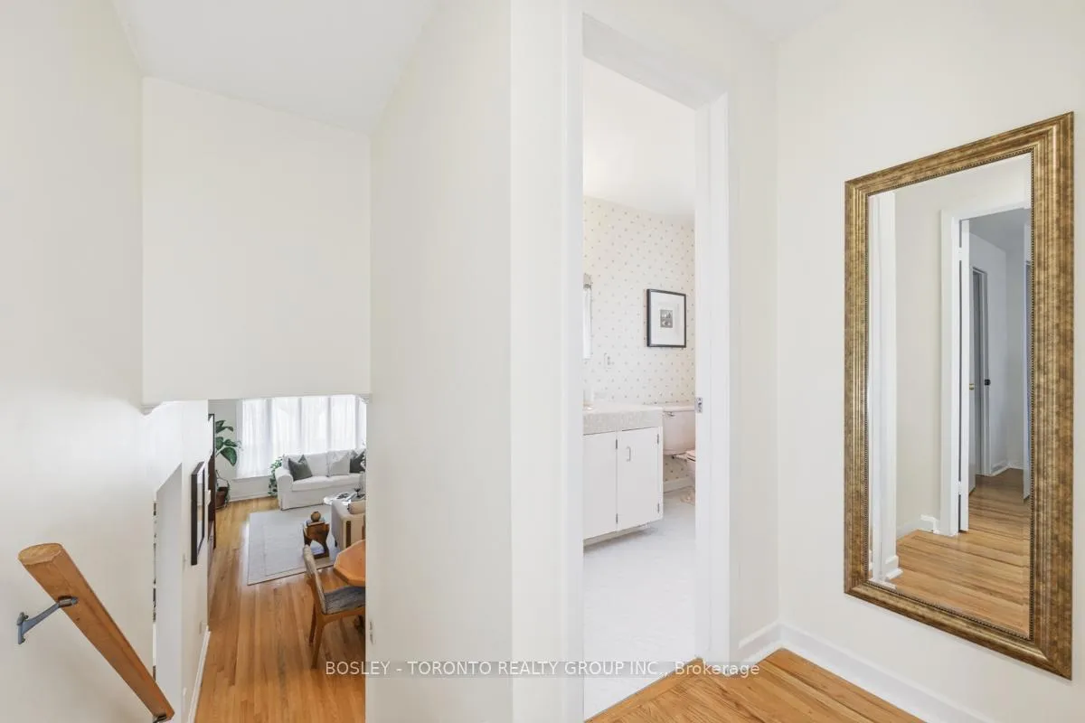 Photo 25 of 17 Glamis Place, Markham, Royal Orchard — HOMEH