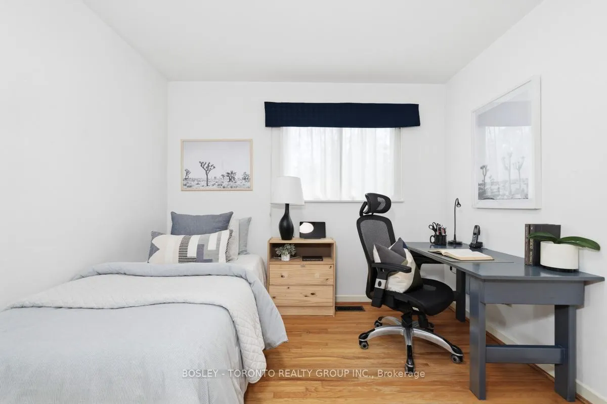 Photo 34 of 17 Glamis Place, Markham, Royal Orchard — HOMEH