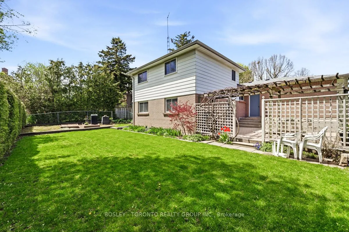 Photo 46 of 17 Glamis Place, Markham, Royal Orchard — HOMEH