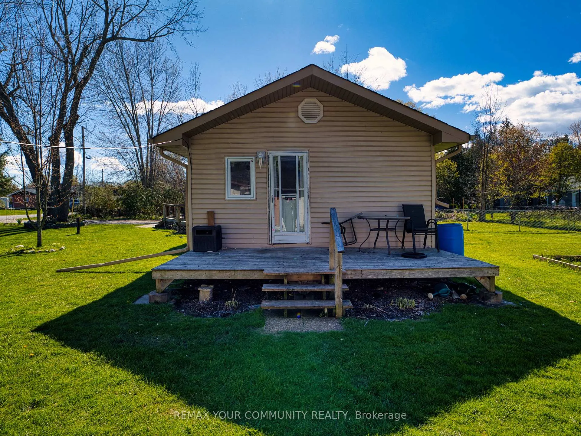 Photo 27 of 44 Sixth Street, Georgina, Pefferlaw — HOMEH