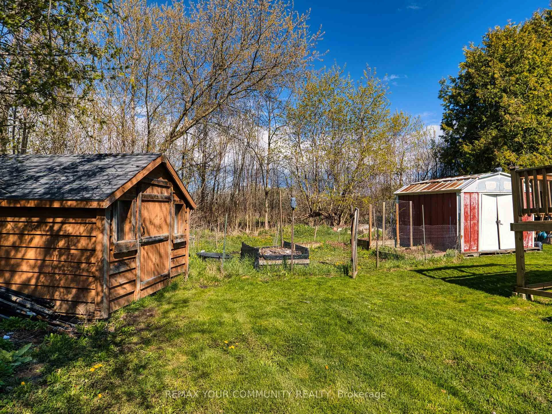 Photo 29 of 44 Sixth Street, Georgina, Pefferlaw — HOMEH