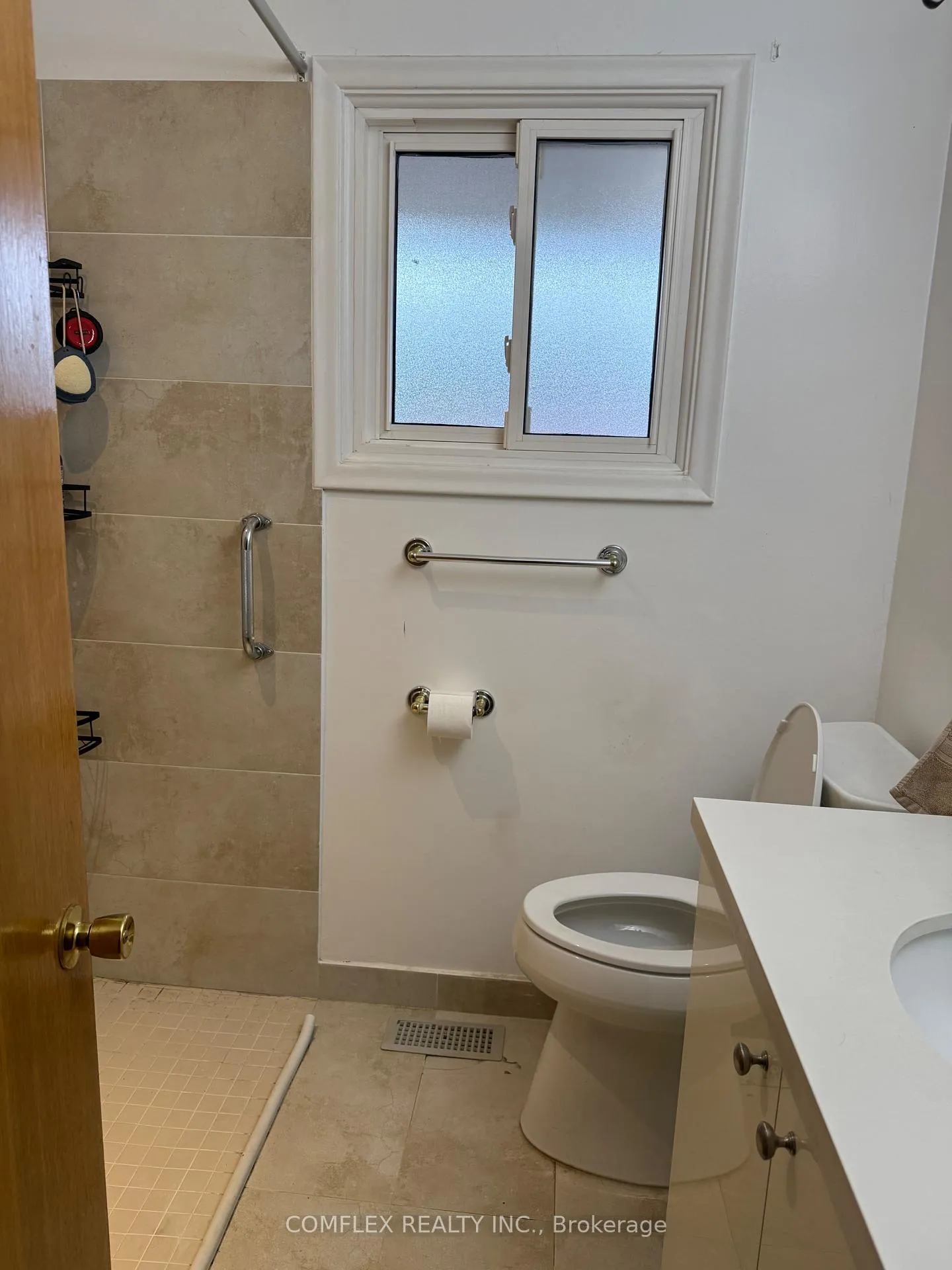 Photo 21 of 452 Juliana Drive, Oshawa, O'Neill — HOMEH