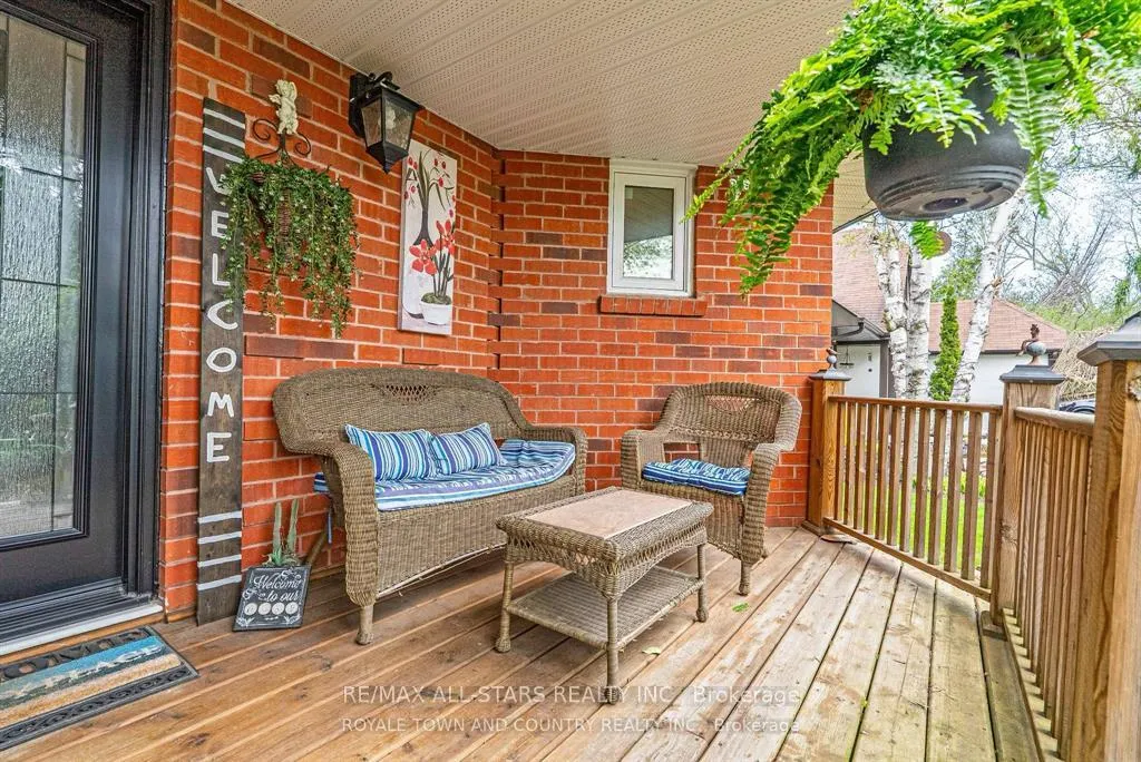 Photo 7 of 5090 Baldwin Street S, Whitby, Taunton North — HOMEH