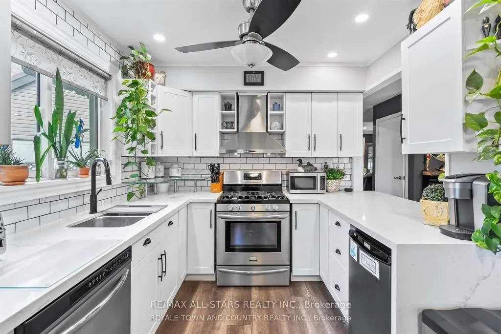 Photo 13 of 5090 Baldwin Street S, Whitby, Taunton North — HOMEH