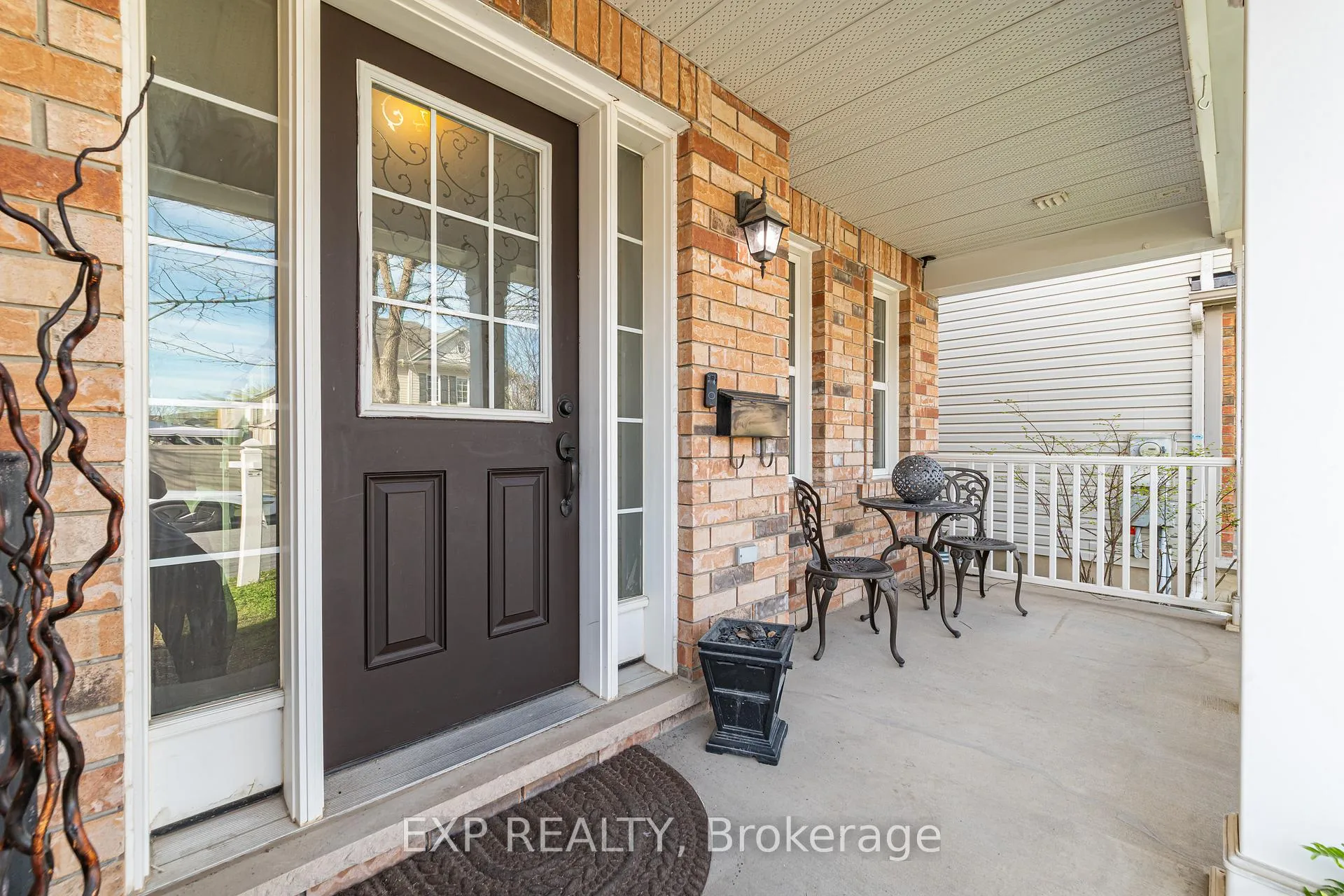 Photo 2 of 519 Millars Sound Way, Ottawa, Barrhaven - Half Moon Bay — HOMEH