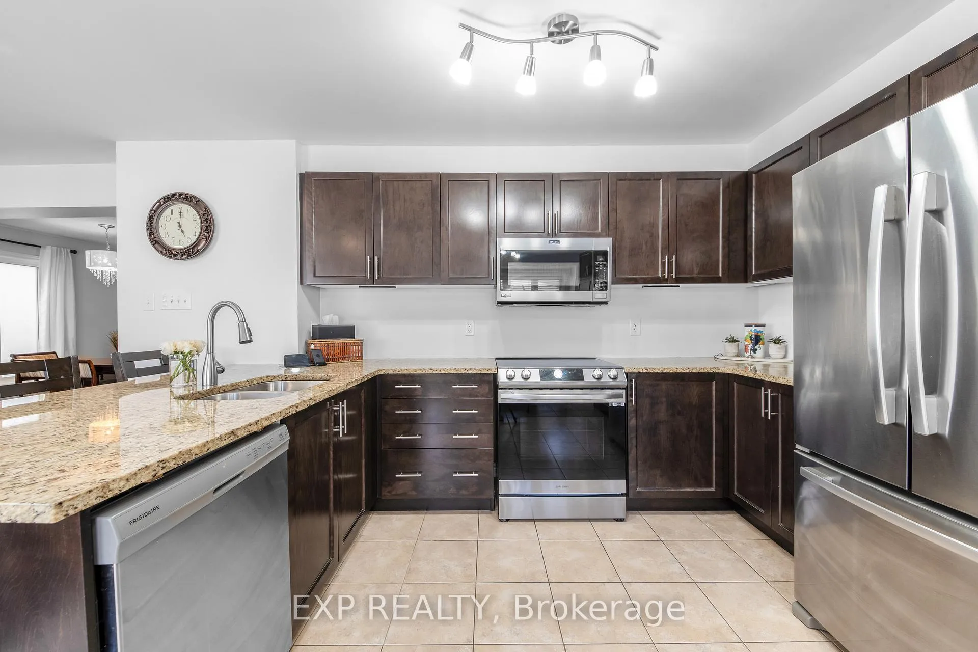 Photo 12 of 519 Millars Sound Way, Ottawa, Barrhaven - Half Moon Bay — HOMEH