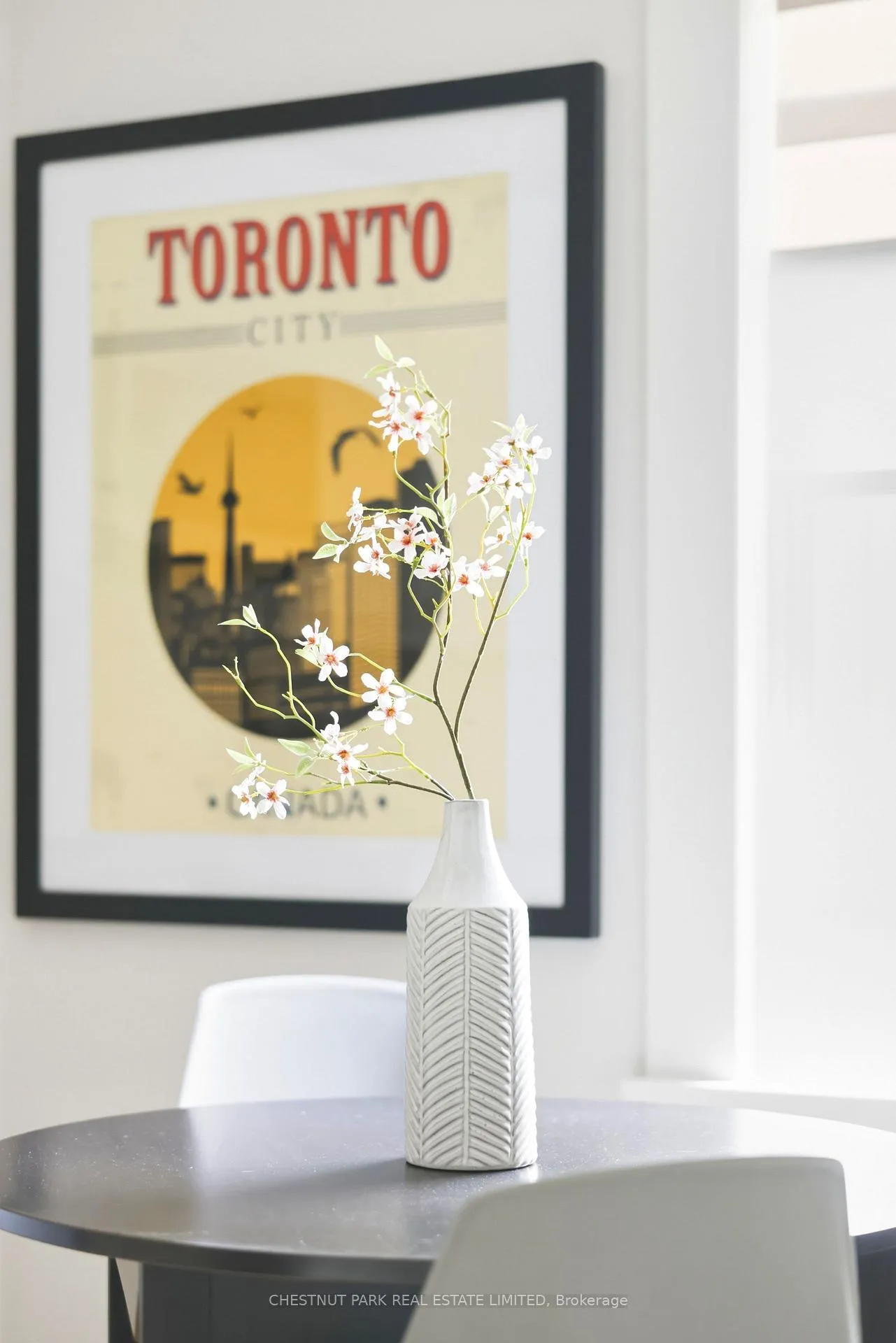 Photo 15 of 25 Harris Avenue, Toronto, East End-Danforth — HOMEH