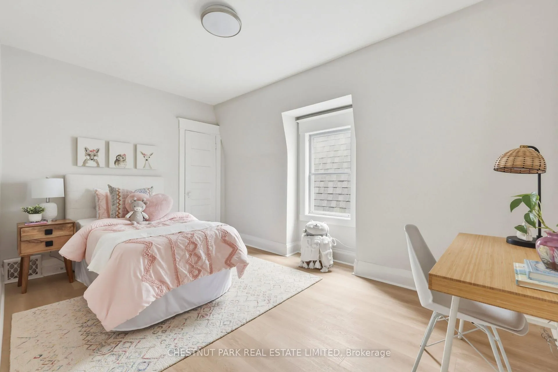 Photo 26 of 25 Harris Avenue, Toronto, East End-Danforth — HOMEH