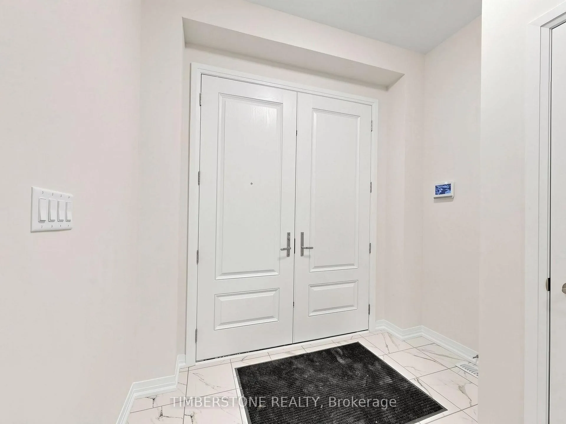 Photo 3 of 25 Boswell Drive, Brampton, Bram East — HOMEH