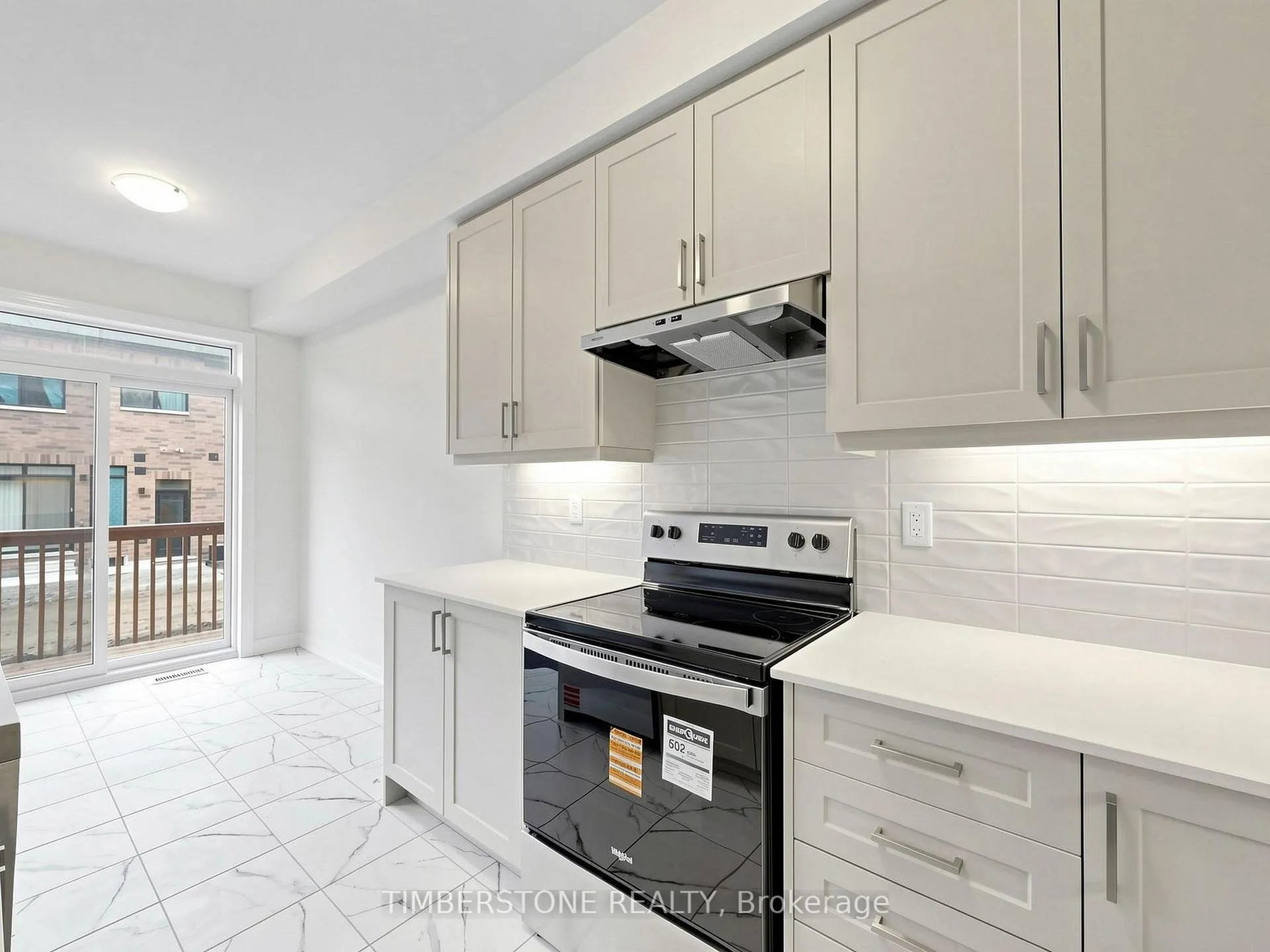 Photo 12 of 25 Boswell Drive, Brampton, Bram East — HOMEH