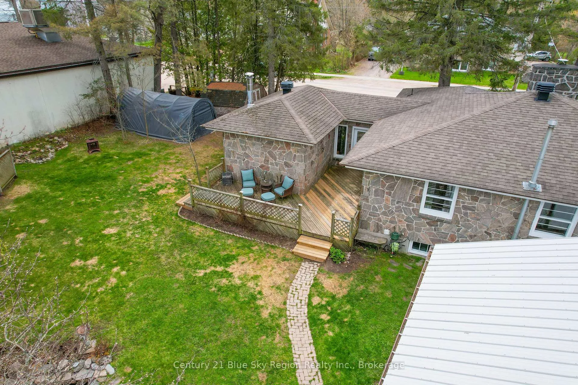Photo 5 of 338 Edward Street, Powassan — HOMEH