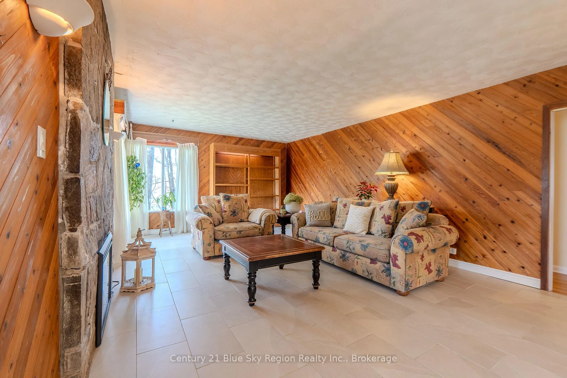 Photo 15 of 338 Edward Street, Powassan — HOMEH