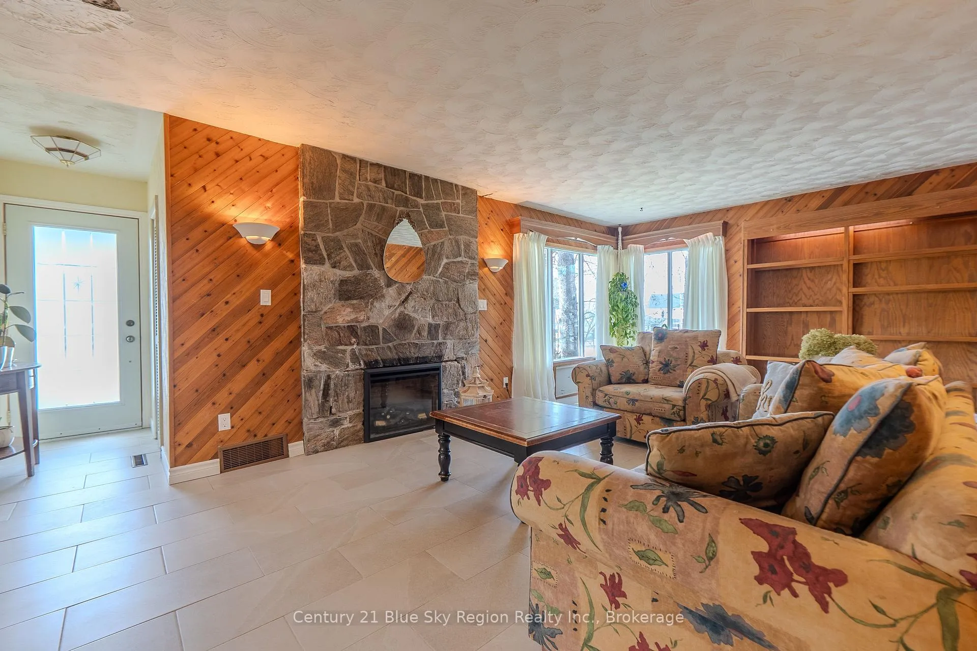 Photo 16 of 338 Edward Street, Powassan — HOMEH