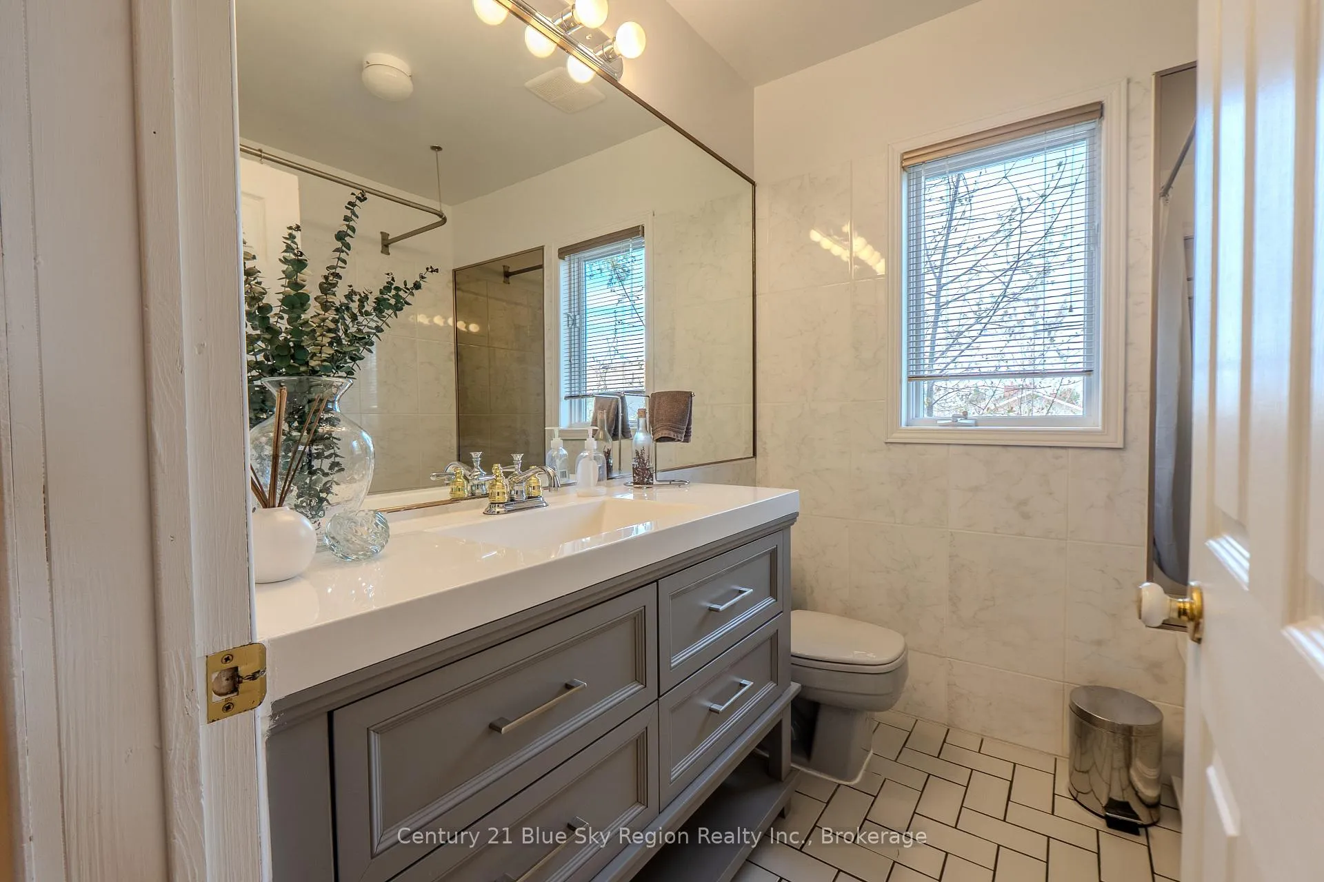 Photo 22 of 338 Edward Street, Powassan — HOMEH