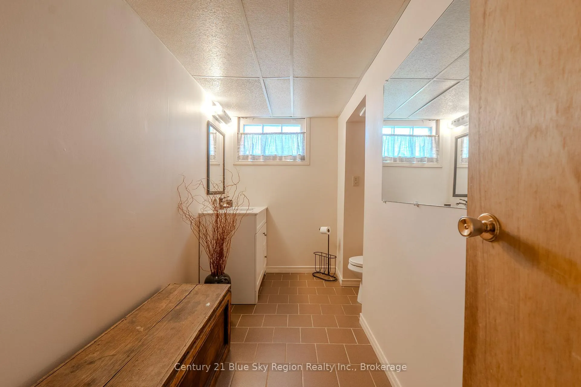 Photo 24 of 338 Edward Street, Powassan — HOMEH
