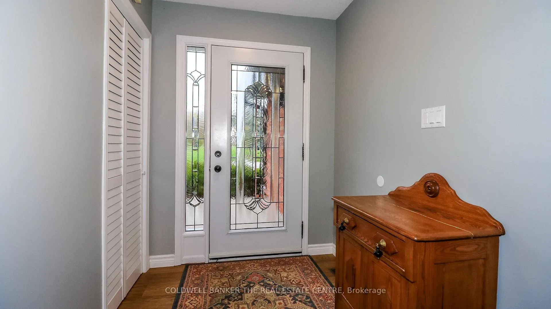 Photo 3 of 33 Elvyn Crescent, Oro-Medonte, Rural Oro-Medonte — HOMEH