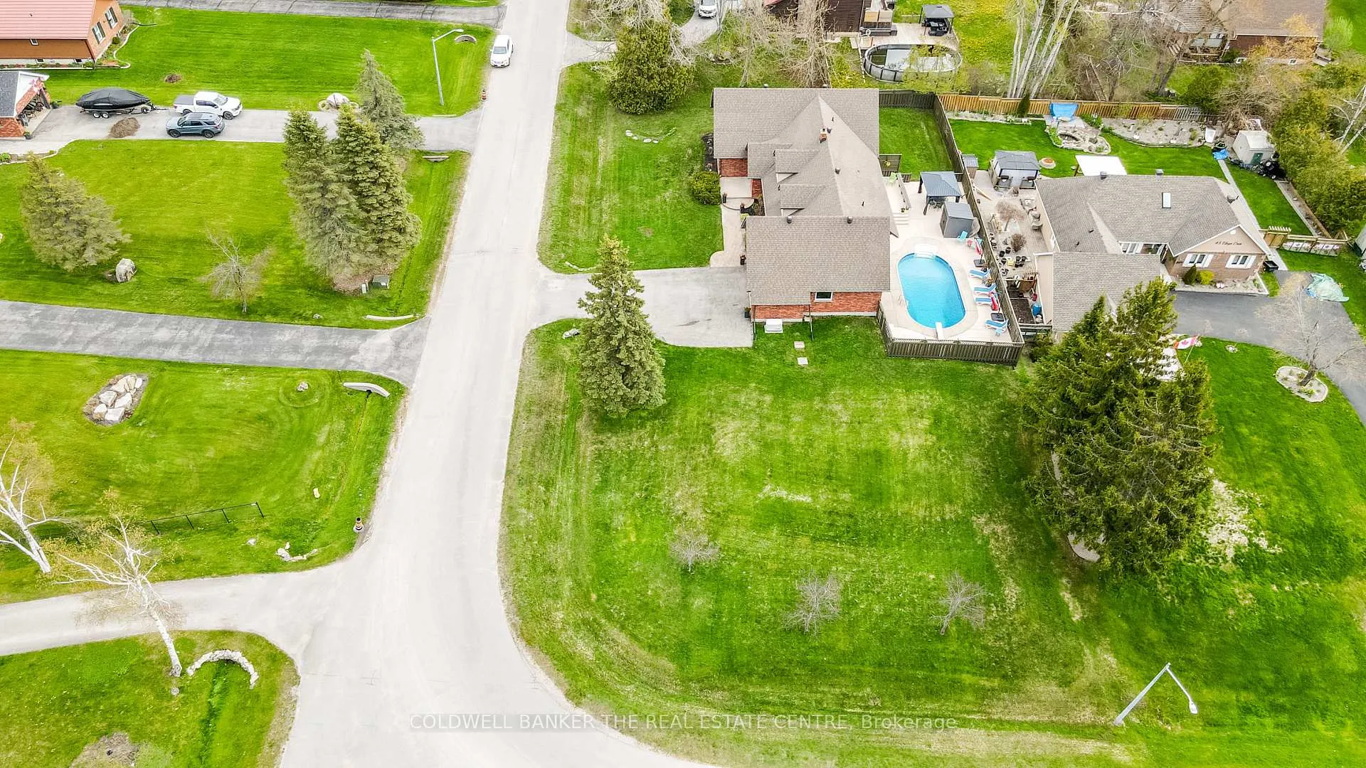Photo 45 of 33 Elvyn Crescent, Oro-Medonte, Rural Oro-Medonte — HOMEH