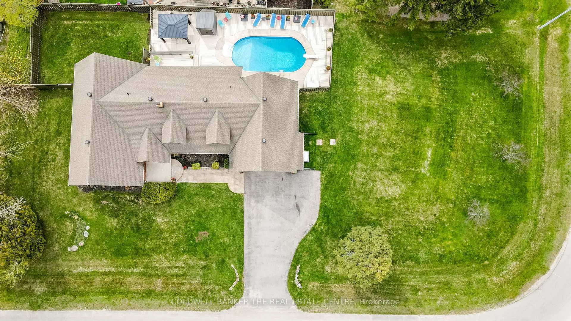 Photo 48 of 33 Elvyn Crescent, Oro-Medonte, Rural Oro-Medonte — HOMEH
