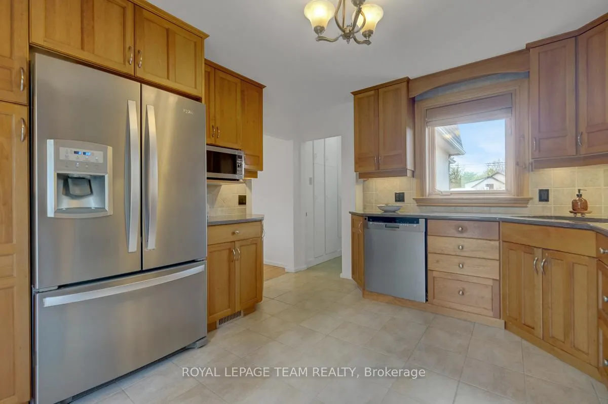Photo 15 of 1826 Scott Street, Ottawa, Ottawa West — HOMEH