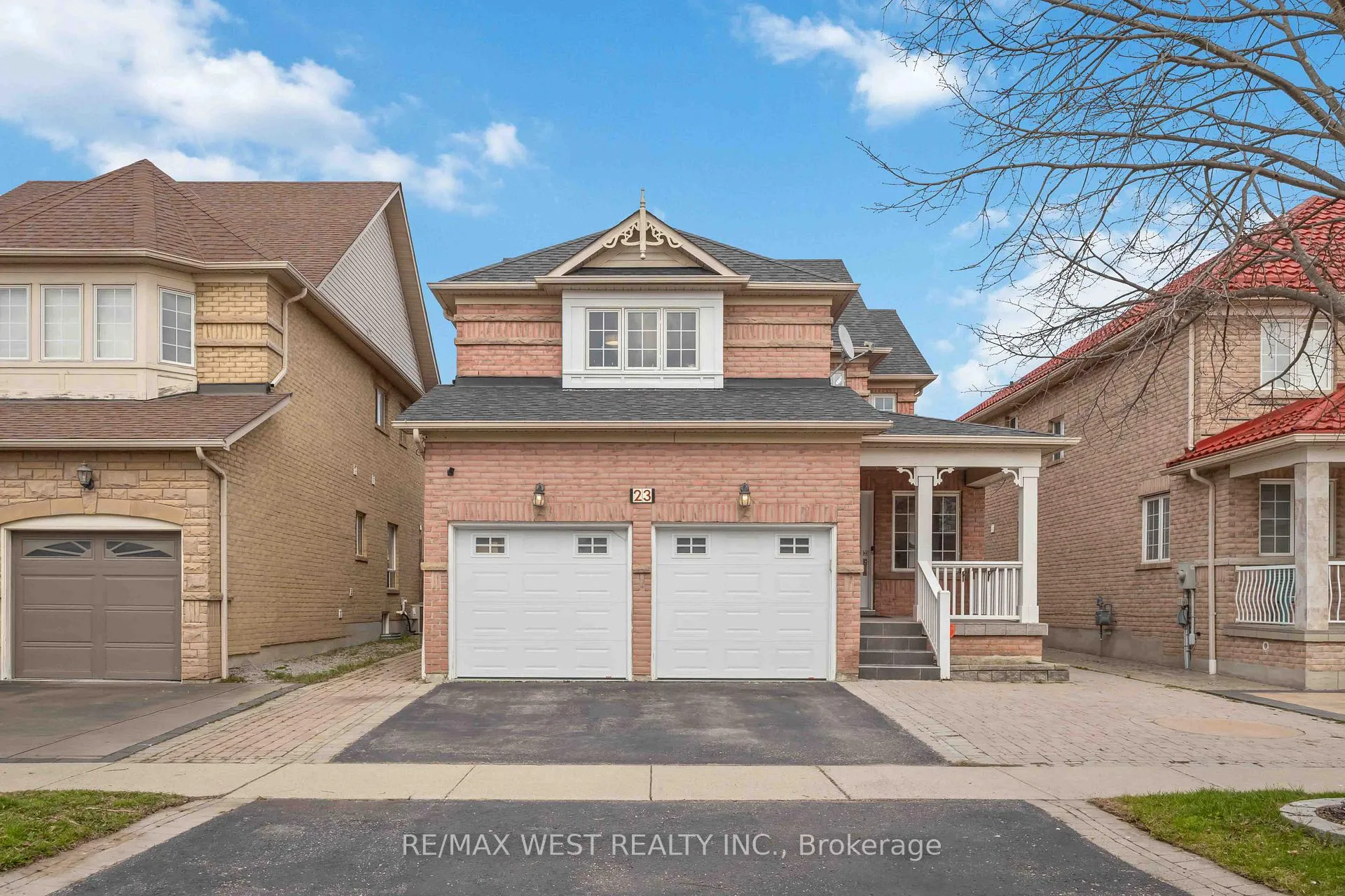 Photo 1 of 23 Gloria Crescent, Whitby, Williamsburg — HOMEH