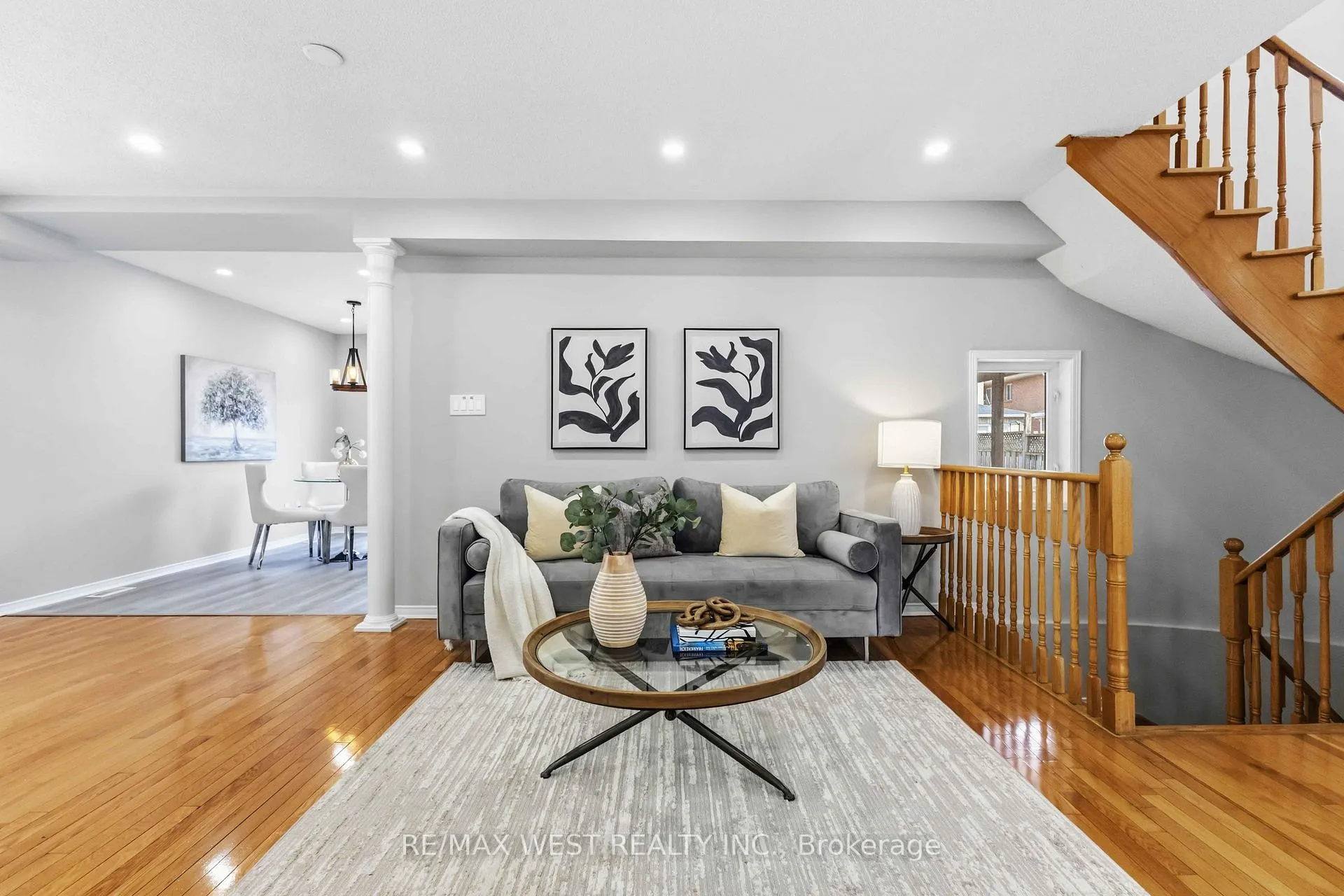 Photo 12 of 23 Gloria Crescent, Whitby, Williamsburg — HOMEH