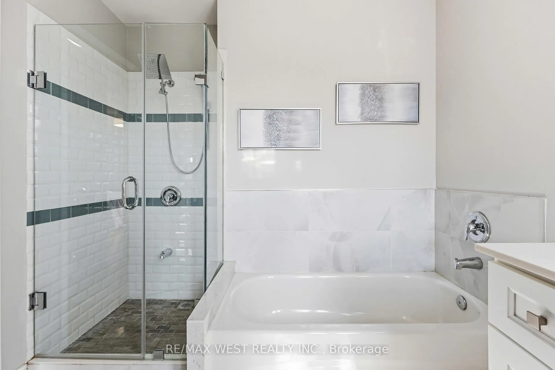 Photo 37 of 23 Gloria Crescent, Whitby, Williamsburg — HOMEH