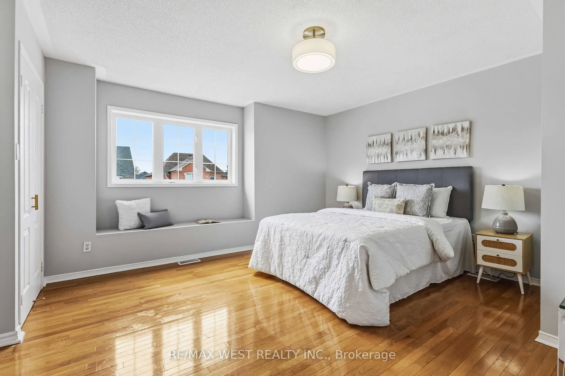 Photo 38 of 23 Gloria Crescent, Whitby, Williamsburg — HOMEH