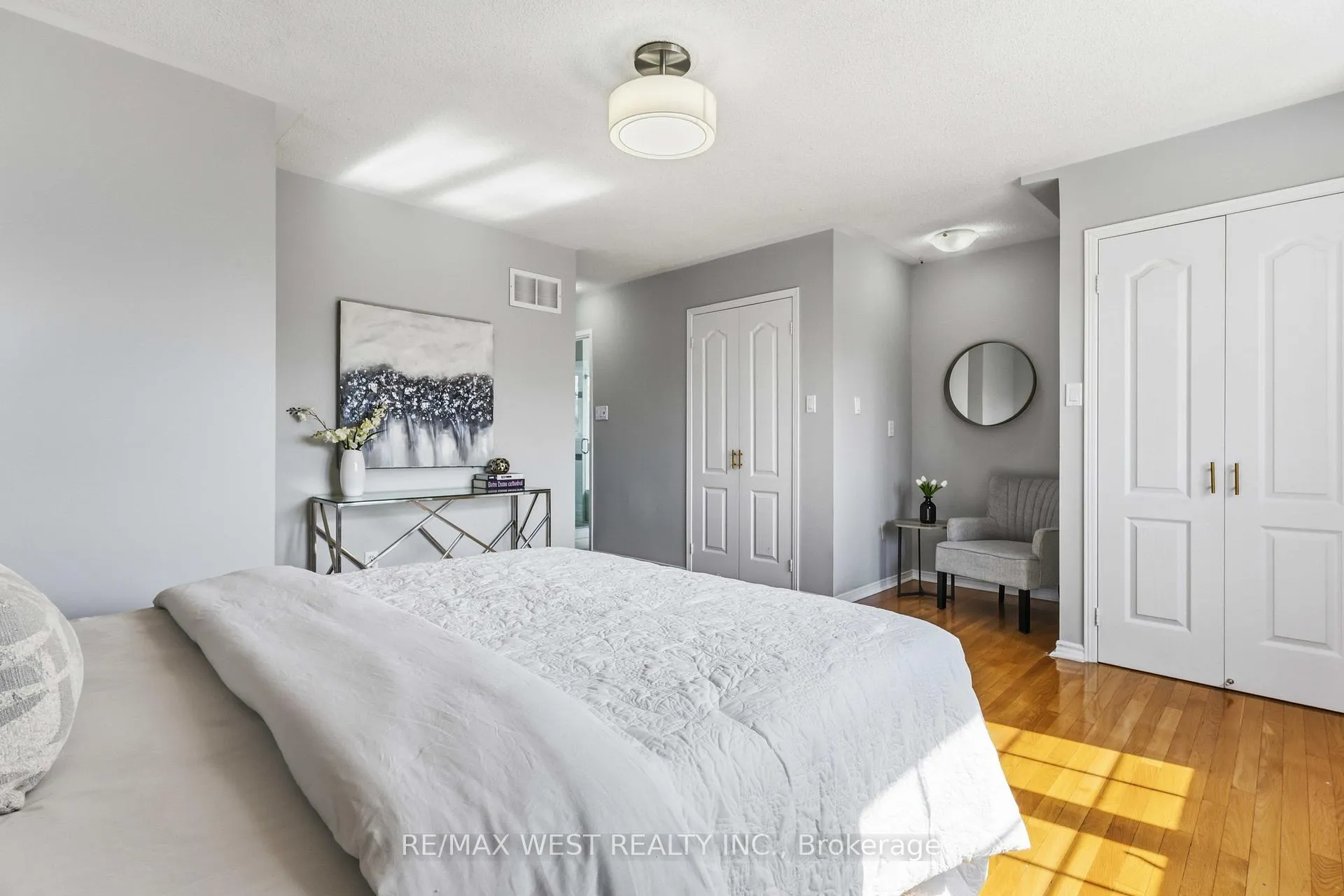 Photo 40 of 23 Gloria Crescent, Whitby, Williamsburg — HOMEH