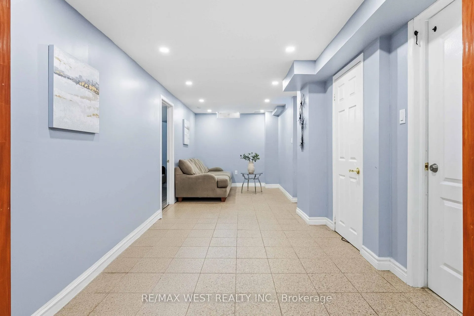 Photo 42 of 23 Gloria Crescent, Whitby, Williamsburg — HOMEH