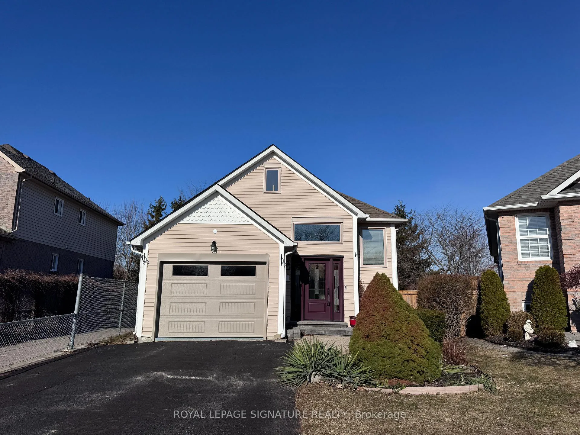 Photo 1 of 1256 Dartmoor Street, Oshawa, Eastdale — HOMEH