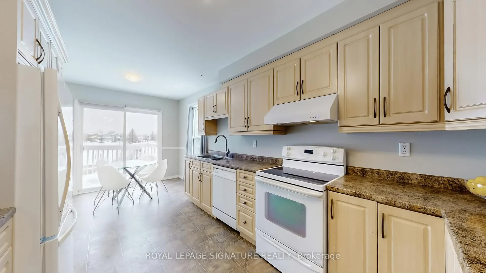 Photo 10 of 1256 Dartmoor Street, Oshawa, Eastdale — HOMEH