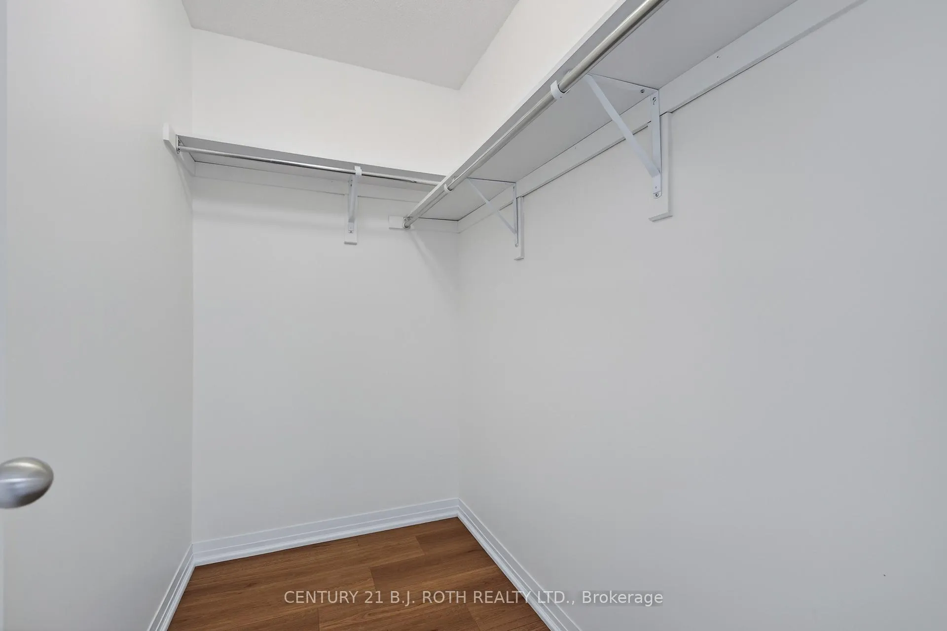 Photo 15 of 17 Bedford Estates Crescent, Barrie, Bayshore — HOMEH