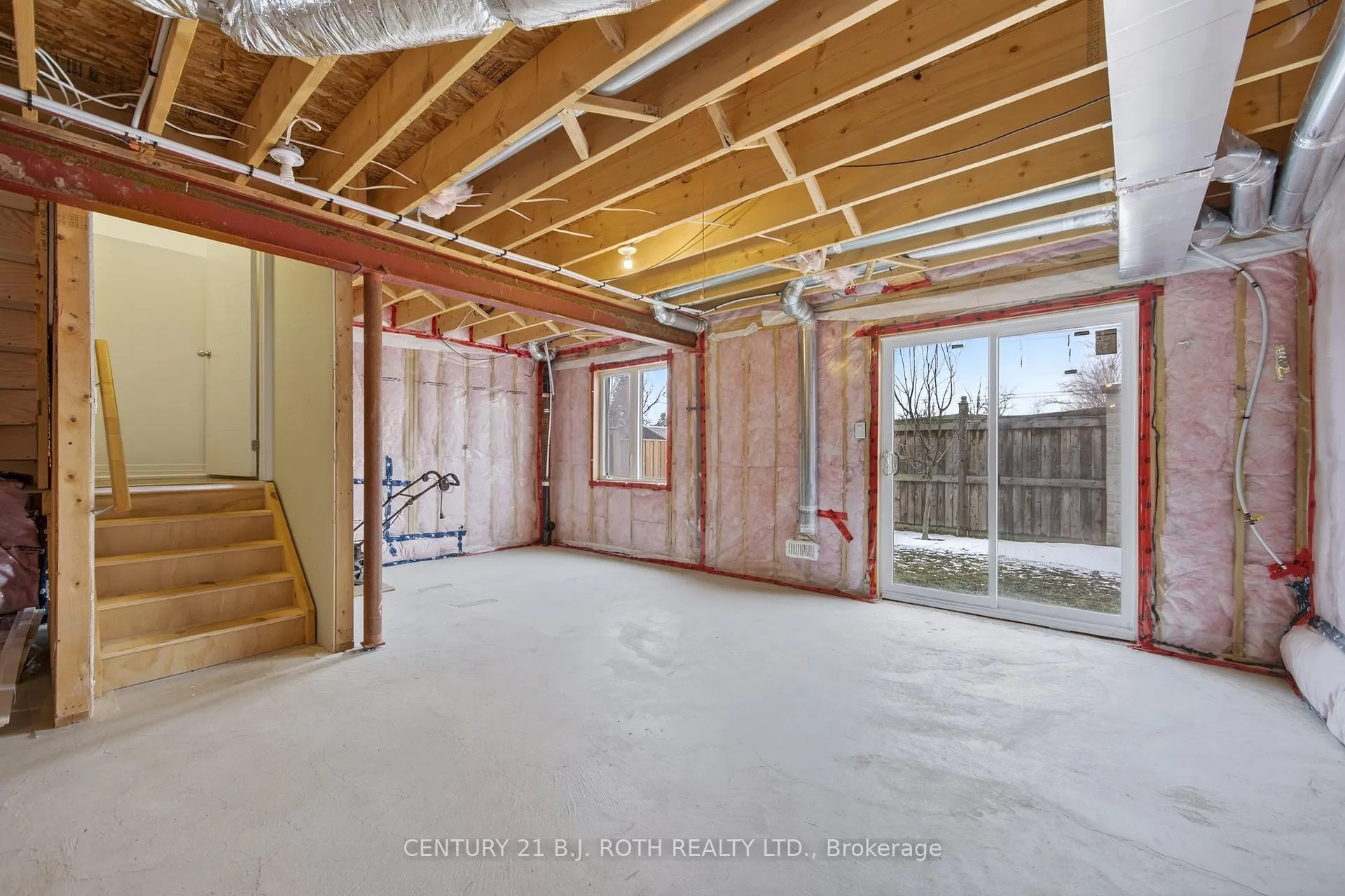 Photo 21 of 17 Bedford Estates Crescent, Barrie, Bayshore — HOMEH