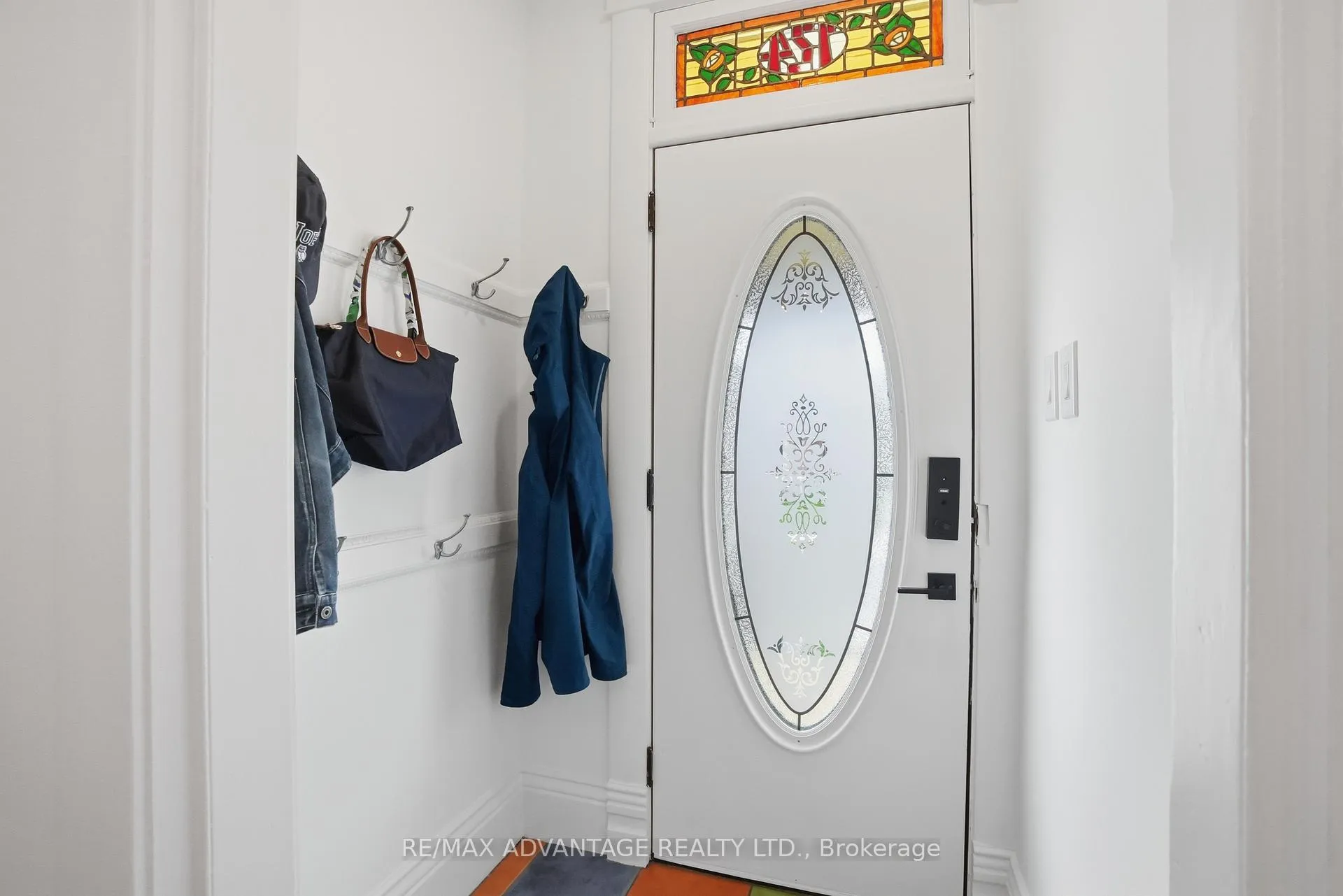 Photo 7 of 124 Windsor Avenue, London, South F — HOMEH