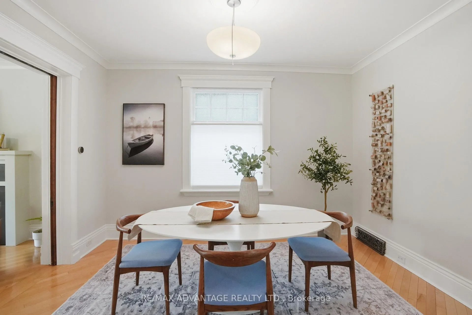 Photo 16 of 124 Windsor Avenue, London, South F — HOMEH