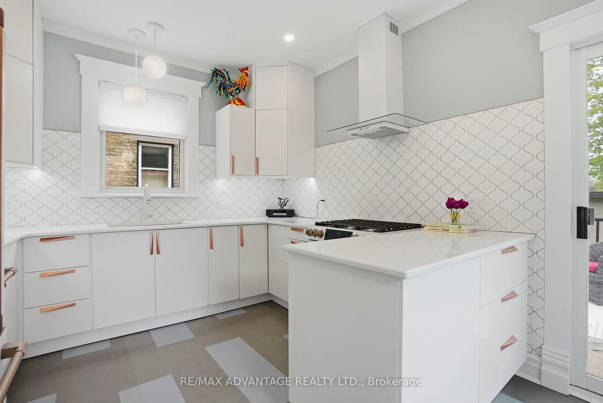 Photo 18 of 124 Windsor Avenue, London, South F — HOMEH