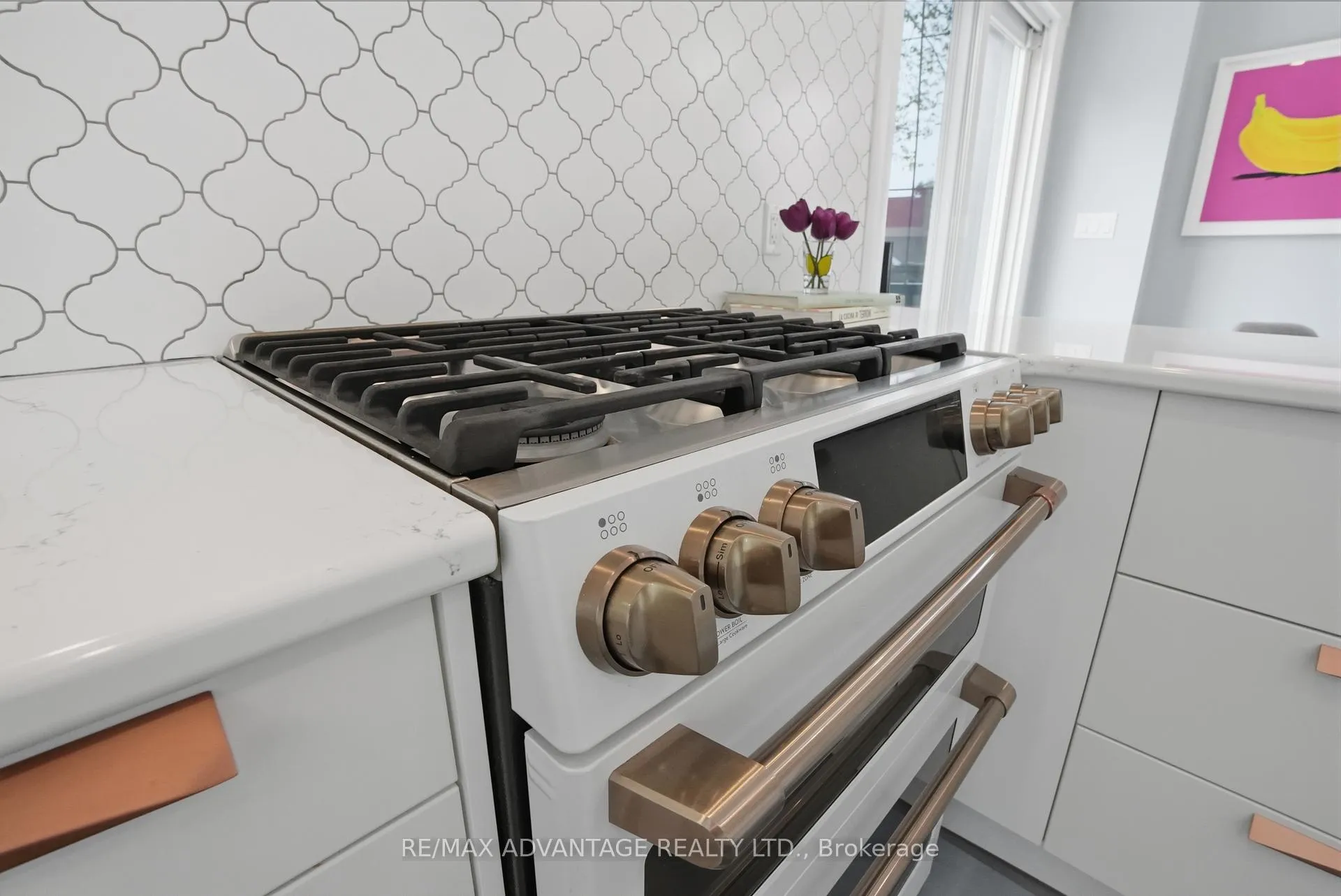 Photo 21 of 124 Windsor Avenue, London, South F — HOMEH