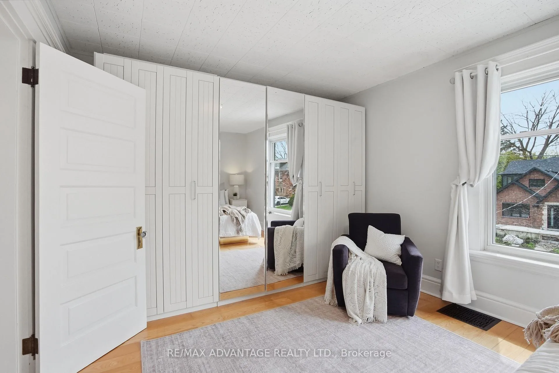Photo 29 of 124 Windsor Avenue, London, South F — HOMEH