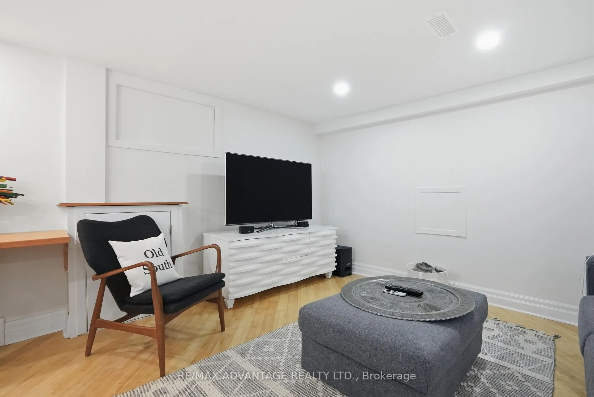 Photo 35 of 124 Windsor Avenue, London, South F — HOMEH
