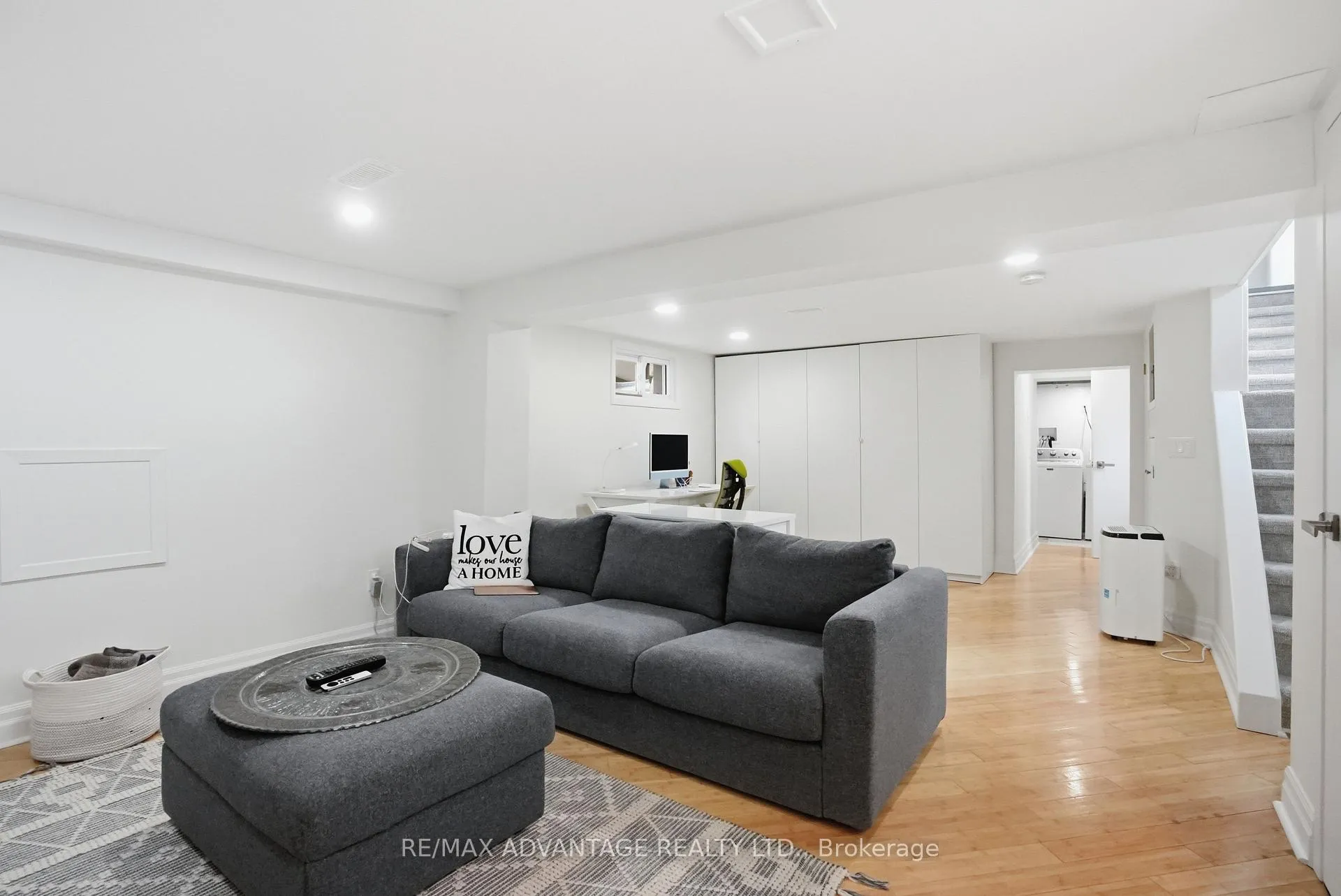 Photo 36 of 124 Windsor Avenue, London, South F — HOMEH