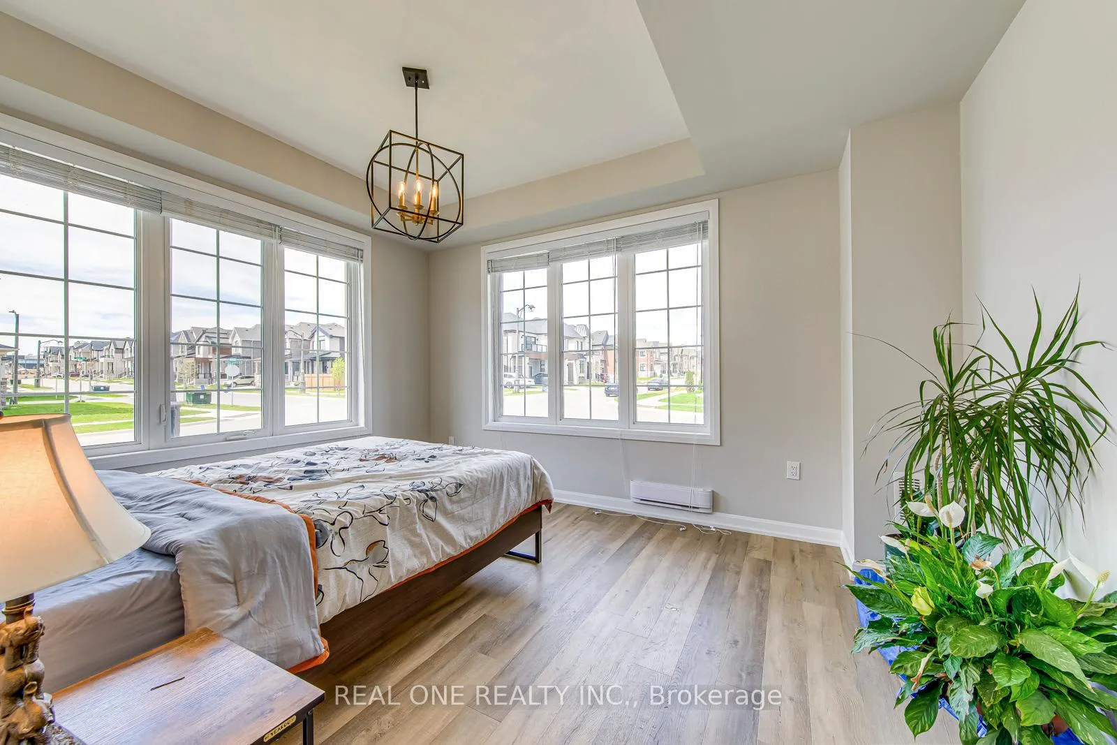 Photo 6 of 1402 Lakeport Crescent, Oakville, Joshua Meadows — HOMEH