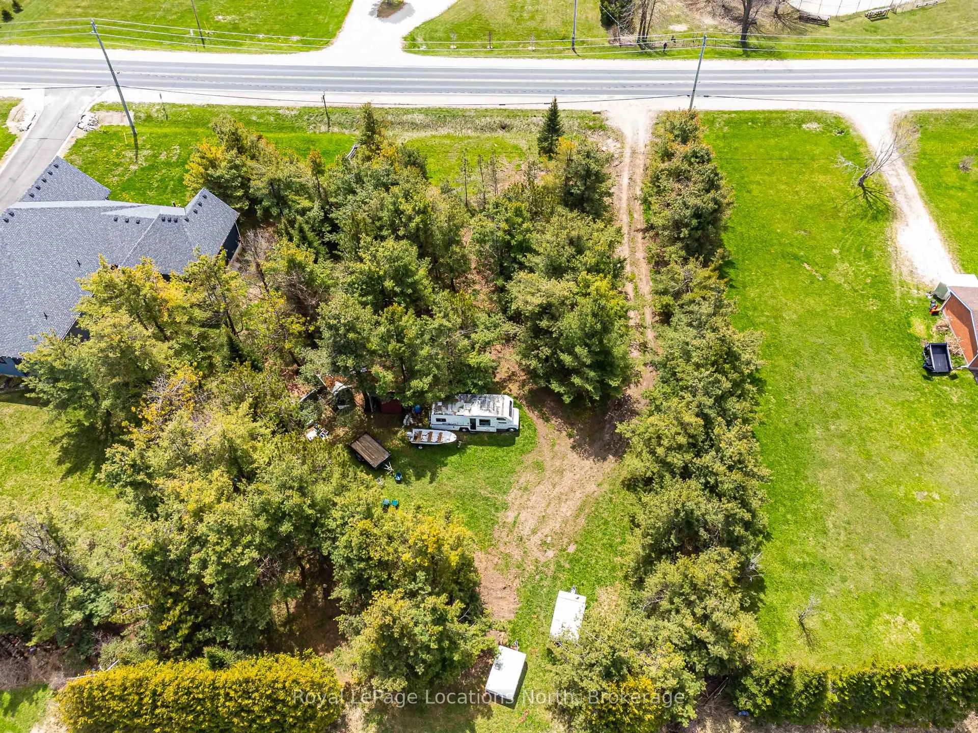 Photo 4 of 1086 County 124 Road, Clearview, Rural Clearview — HOMEH