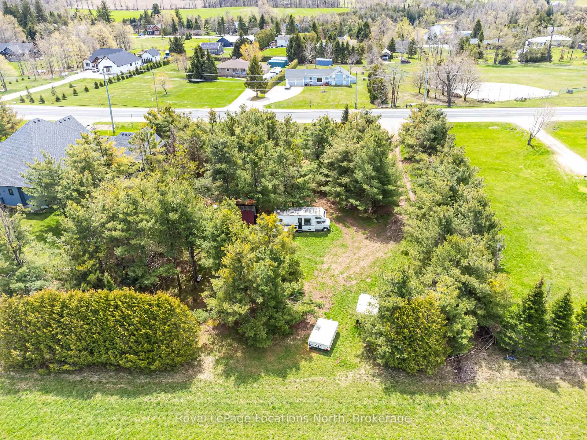 Photo 6 of 1086 County 124 Road, Clearview, Rural Clearview — HOMEH