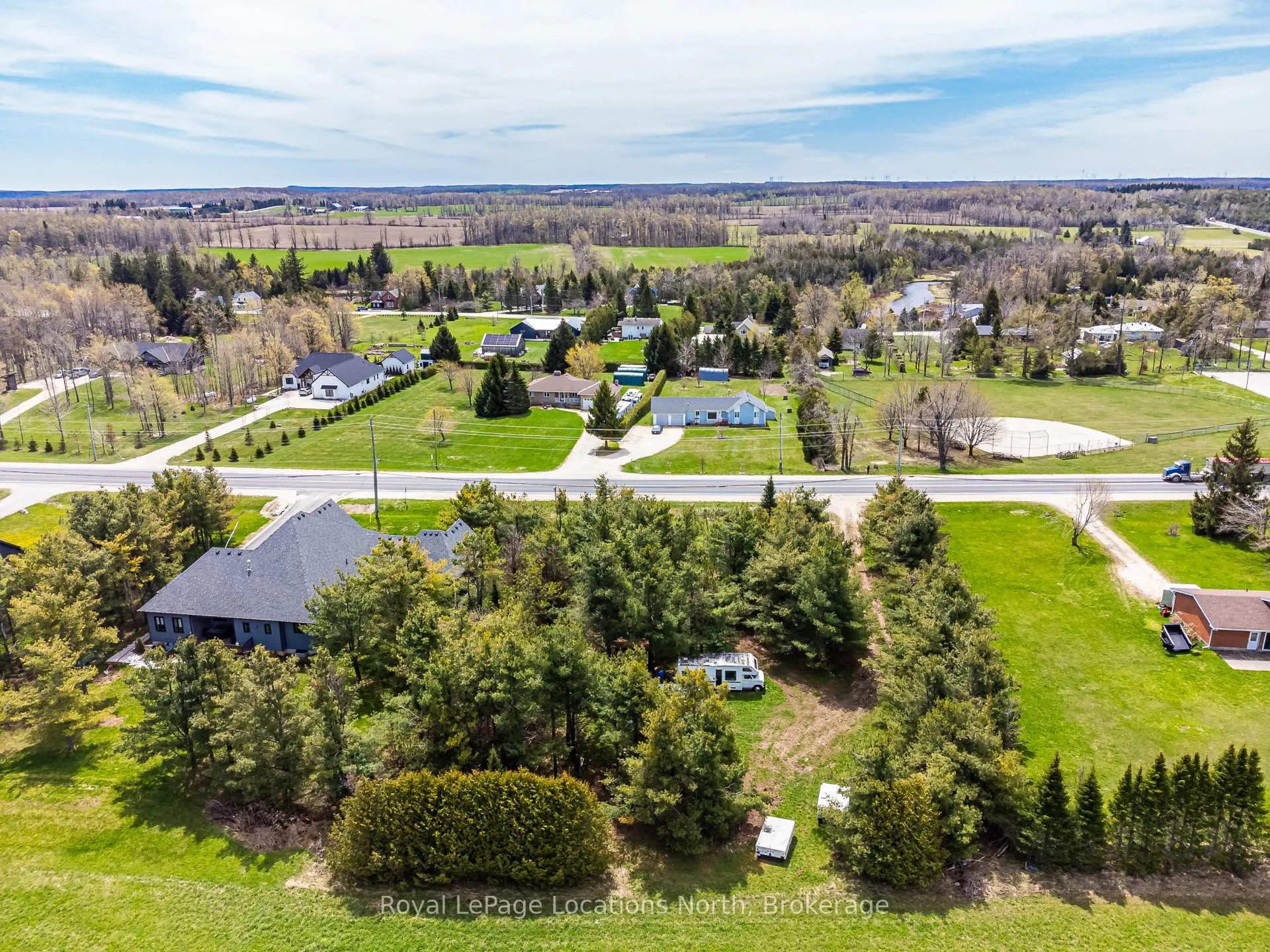 Photo 8 of 1086 County 124 Road, Clearview, Rural Clearview — HOMEH